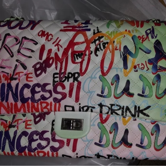 Large Capacity Ladies Chain Printed Crossbody Bags - Picture 10 of 16